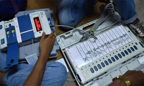 தமிழ்நாடு முழுவதும் மின்னணு வாக்கு எந்திரங்கள் சரிபார்க்கும் பணி 11-ம் தேதி தொடக்கம் தமிழ்நாடு முழுவதும் மின்னணு வாக்கு எந்திரங்கள் சரிபார்க்கும் பணி 11-ம் தேதி தொடக்கம்