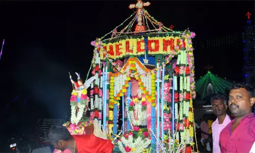 சிவகங்கை: குன்னத்தூர் புனித பிரான்சிஸ் சவேரியார் ஆலய தேர்பவனி சிவகங்கை: குன்னத்தூர் புனித பிரான்சிஸ் சவேரியார் ஆலய தேர்பவனி