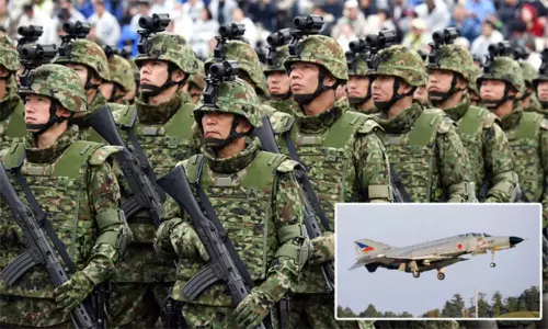 சீன போர் விமானத்தை விரட்டியடித்த ஜப்பான் ராணுவம்