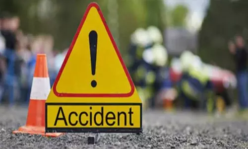 சத்தீஸ்காரில் கார்-லாரி மோதி விபத்து - 5 பேர் பலி