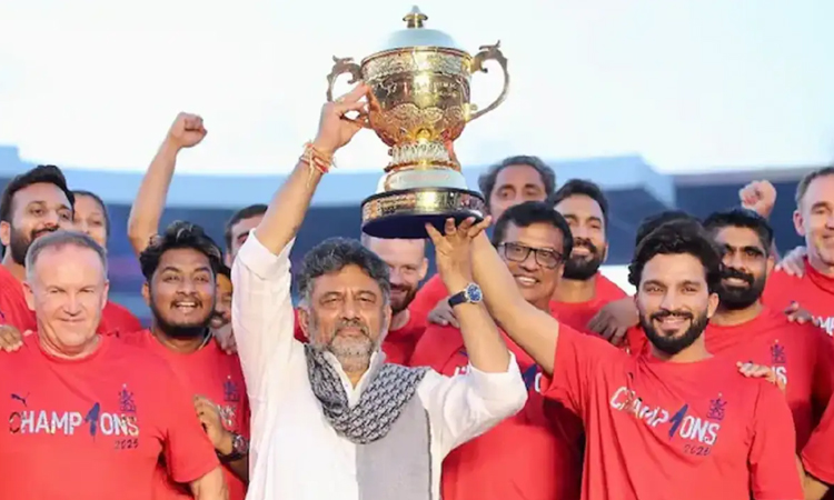 நான் ஒரு தீவிரமான கிரிக்கெட் ரசிகர்... சின்னசாமி ஸ்டேடியத்தில் ஐ.பி.எல். போட்டிகள் நடத்த.. - டி.கே.சிவக்குமார்