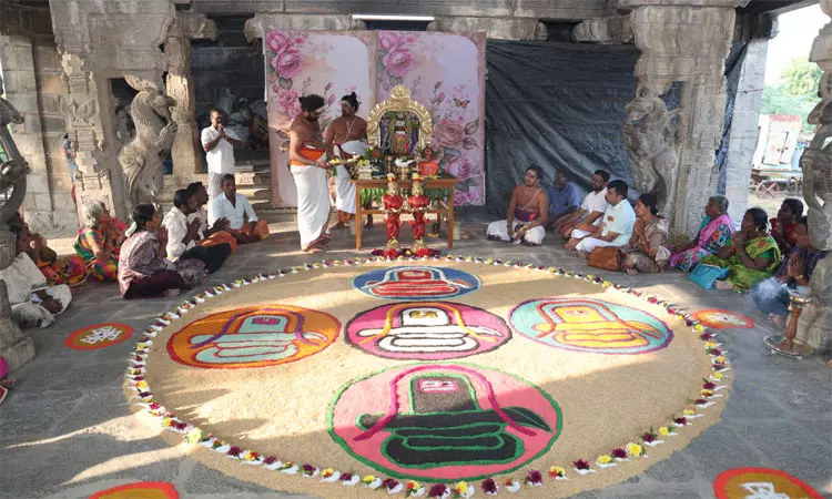 கார்த்திகை 4-வது சோமவாரம்:  வாலீஸ்வரர் கோவிலில் 108 சங்காபிஷேகம்