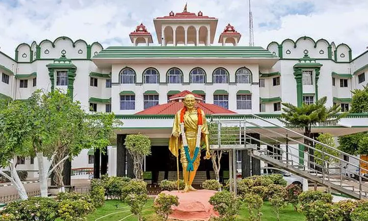 ராஜராஜ சோழனுக்கு மணிமண்டபம் கட்ட அனுமதி கோரிய மனு; ஐகோர்ட்டில் வழக்கு முடித்துவைப்பு ராஜராஜ சோழனுக்கு மணிமண்டபம் கட்ட அனுமதி கோரிய மனு; ஐகோர்ட்டில் வழக்கு முடித்துவைப்பு