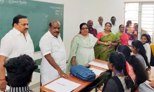 சென்னை மண்டல அரசு கலை மற்றும் அறிவியல் கல்லூரிகளில் அமைச்சர் கோவி. செழியன் ஆய்வு சென்னை மண்டல அரசு கலை மற்றும் அறிவியல் கல்லூரிகளில் அமைச்சர் கோவி. செழியன் ஆய்வு