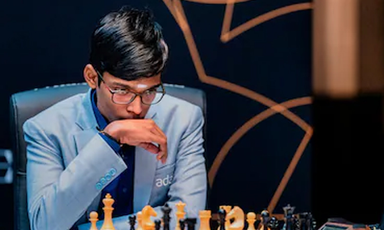 கேண்டிடேட்ஸ் செஸ் போட்டிக்கு தமிழக வீரர் பிரக்ஞானந்தா தகுதி