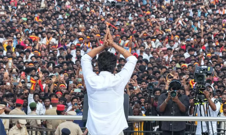 “மக்கள் சந்திப்பை, பிரசார முன்னெடுப்புகளை தி.மு.க. அரசு தடுக்கப் பார்த்தால்..” - விஜய் பரபரப்பு பதிவு “மக்கள் சந்திப்பை, பிரசார முன்னெடுப்புகளை தி.மு.க. அரசு தடுக்கப் பார்த்தால்..” - விஜய் பரபரப்பு பதிவு