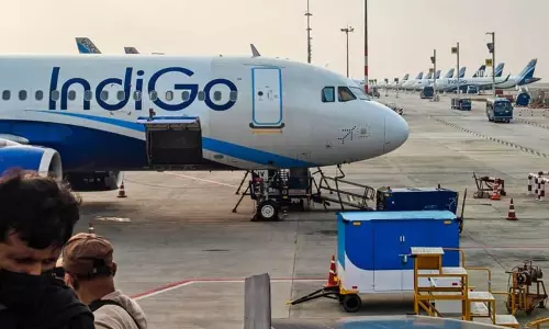 இண்டிகோ விமான சேவை பாதிப்பு: இன்றும் 450 விமானங்கள் ரத்து இண்டிகோ விமான சேவை பாதிப்பு: இன்றும் 450 விமானங்கள் ரத்து