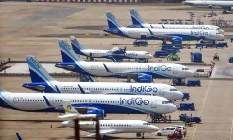 இண்டிகோ விமான வழித்தட உரிமங்களை 10 சதவீதம் குறைத்து மத்திய அரசு நடவடிக்கை இண்டிகோ விமான வழித்தட உரிமங்களை 10 சதவீதம் குறைத்து மத்திய அரசு நடவடிக்கை