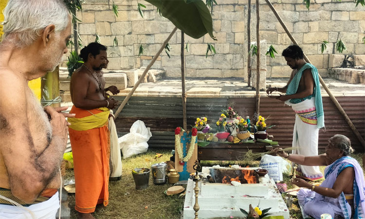 கங்கைகொண்ட சோழபுரம் பிரகதீஸ்வரர் கோவிலில் கொடிமர பாலாலயம்