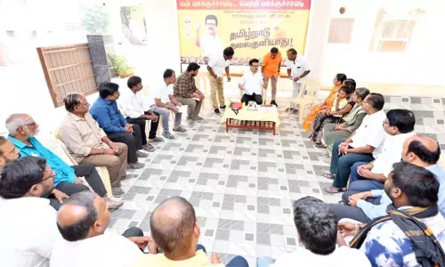 திமுக வாக்குச்சாவடி குழு உறுப்பினர்களுடன் முதல்-அமைச்சர் மு.க.ஸ்டாலின் ஆலோசனை திமுக வாக்குச்சாவடி குழு உறுப்பினர்களுடன் முதல்-அமைச்சர் மு.க.ஸ்டாலின் ஆலோசனை