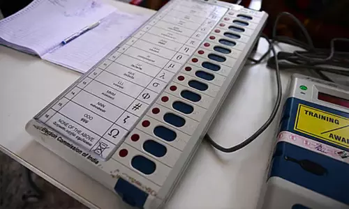 தமிழகத்தில் உள்ள வாக்கு சாவடிகளின் எண்ணிக்கை 75,035 ஆக அதிகரிப்பு தமிழகத்தில் உள்ள வாக்கு சாவடிகளின் எண்ணிக்கை 75,035 ஆக அதிகரிப்பு