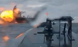 ரஷிய எண்ணெய் கப்பலை குறிவைத்து தாக்கிய உக்ரைன் ரஷிய எண்ணெய் கப்பலை குறிவைத்து தாக்கிய உக்ரைன்