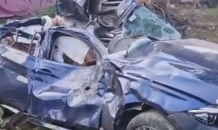 அதிவேகம் -நொடியில் பிரிந்த கல்லூரி மாணவியின் உயிர் அதிவேகம் -நொடியில் பிரிந்த கல்லூரி மாணவியின் உயிர்