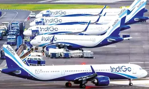 இண்டிகோ தலைமை செயல் அதிகாரி நேரில் ஆஜராக விமான போக்குவரத்து இயக்குனரகம் உத்தரவு இண்டிகோ தலைமை செயல் அதிகாரி நேரில் ஆஜராக விமான போக்குவரத்து இயக்குனரகம் உத்தரவு