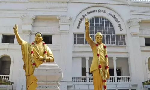 சட்டசபை தேர்தல்: அதிமுக சார்பில் போட்டியிட 15-ந்தேதி முதல் விருப்ப மனு விநியோகம் சட்டசபை தேர்தல்: அதிமுக சார்பில் போட்டியிட 15-ந்தேதி முதல் விருப்ப மனு விநியோகம்