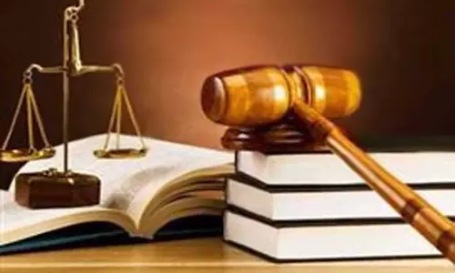 காஞ்சீபுரம் டி.எஸ்.பி.யை கைது செய்ய உத்தரவிட்ட மாவட்ட நீதிபதி பணியிடை நீக்கம் காஞ்சீபுரம் டி.எஸ்.பி.யை கைது செய்ய உத்தரவிட்ட மாவட்ட நீதிபதி பணியிடை நீக்கம்