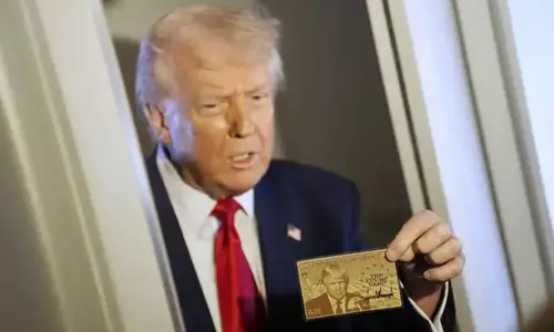 டிரம்பின் புதிய விசா திட்டம்: ரூ.9 கோடி இருந்தால் யாரும் அமெரிக்க சிட்டிசன் ஆகலாம் டிரம்பின் புதிய விசா திட்டம்: ரூ.9 கோடி இருந்தால் யாரும் அமெரிக்க சிட்டிசன் ஆகலாம்