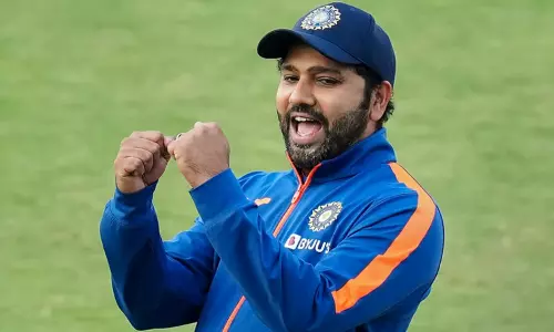 எனது சாதனையை ரோகித் சர்மா முறியடித்ததில் மகிழ்ச்சி - பாக்.முன்னாள் கேப்டன்