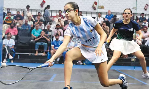 உலகக் கோப்பை ஸ்குவாஷ்: இந்திய அணி காலிறுதிக்கு தகுதி உலகக் கோப்பை ஸ்குவாஷ்: இந்திய அணி காலிறுதிக்கு தகுதி