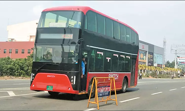 சென்னையில் ‘டபுள் டக்கர்’ பஸ் சோதனை ஓட்டம் சென்னையில் ‘டபுள் டக்கர்’ பஸ் சோதனை ஓட்டம்