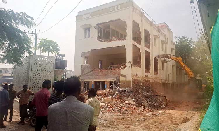 சென்னை நெற்குன்றத்தில் ஆக்கிரமிப்பு கட்டிடங்கள் இடித்து அகற்றம் - மாநகராட்சி தகவல்