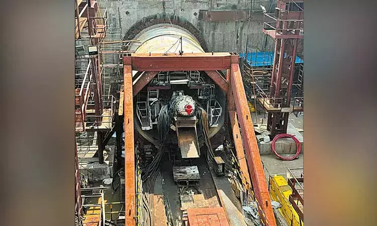 பனகல் பூங்கா - போட் கிளப் இடையே மெட்ரோ ரெயில் சுரங்கம் தோண்டும் பணி பனகல் பூங்கா - போட் கிளப் இடையே மெட்ரோ ரெயில் சுரங்கம் தோண்டும் பணி