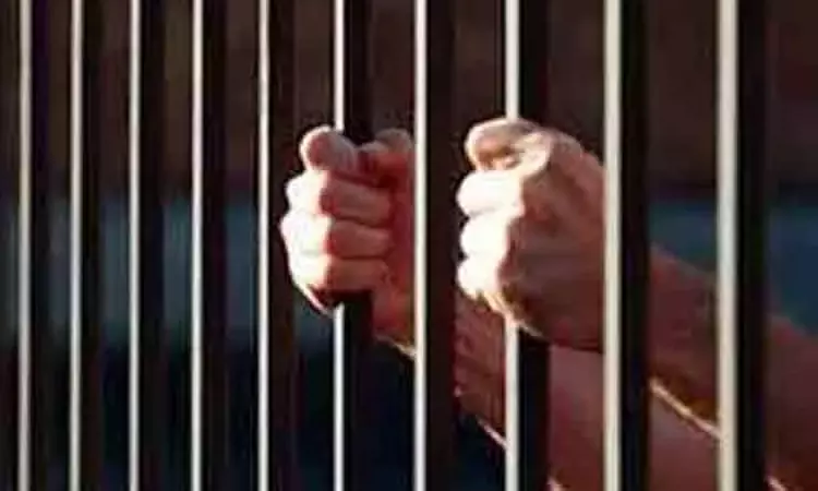 சென்னை: காரில் கஞ்சா கடத்திய இருவருக்கு 10 ஆண்டு சிறை சென்னை: காரில் கஞ்சா கடத்திய இருவருக்கு 10 ஆண்டு சிறை