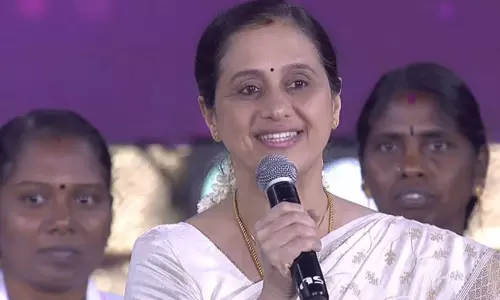 தமிழ்நாடு பெண்களுக்கு தன்னம்பிக்கை கொடுக்கிற பூமி - தேவயானி நெகிழ்ச்சிப் பேச்சு தமிழ்நாடு பெண்களுக்கு தன்னம்பிக்கை கொடுக்கிற பூமி - தேவயானி நெகிழ்ச்சிப் பேச்சு