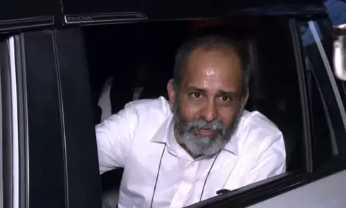 நீதிபதி ஜி.ஆர்.சுவாமிநாதனுக்கு ஆதரவாக 56 முன்னாள் நீதிபதிகள் கடிதம் நீதிபதி ஜி.ஆர்.சுவாமிநாதனுக்கு ஆதரவாக 56 முன்னாள் நீதிபதிகள் கடிதம்