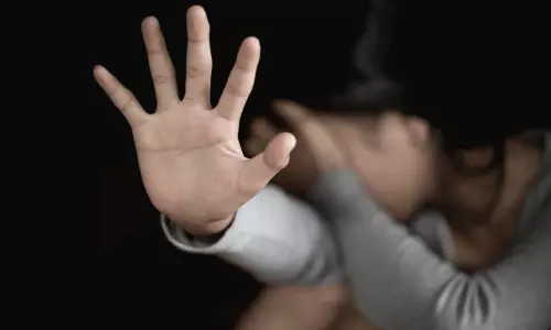 வேலூர்: மாணவிக்கு பாலியல் தொல்லை கொடுத்த முதியவர் கைது வேலூர்: மாணவிக்கு பாலியல் தொல்லை கொடுத்த முதியவர் கைது