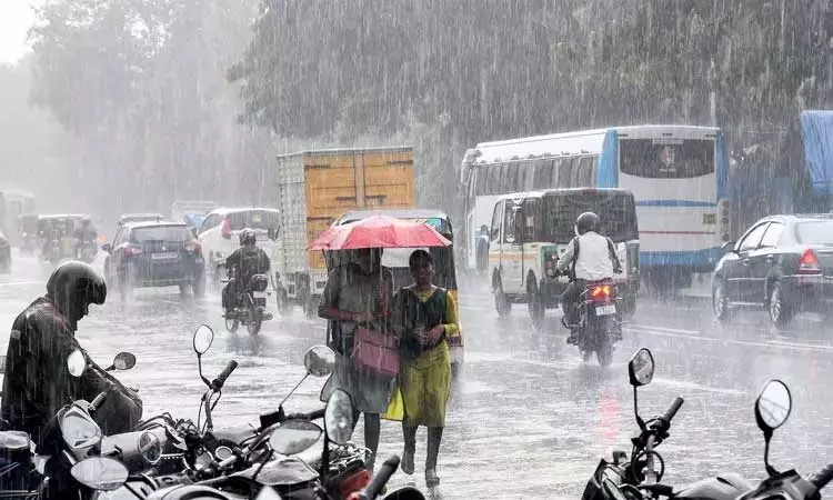 தென்தமிழகம் மற்றும் டெல்டா மாவட்டங்களில் இன்றும், நாளையும் மழைக்கு வாய்ப்பு தென்தமிழகம் மற்றும் டெல்டா மாவட்டங்களில் இன்றும், நாளையும் மழைக்கு வாய்ப்பு