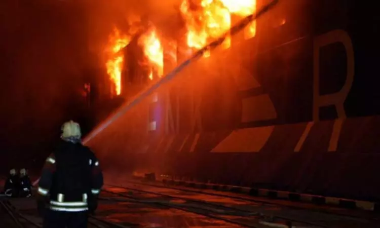 உக்ரைன் துறைமுகங்கள் மீது ரஷியா தாக்குதல் உக்ரைன் துறைமுகங்கள் மீது ரஷியா தாக்குதல்