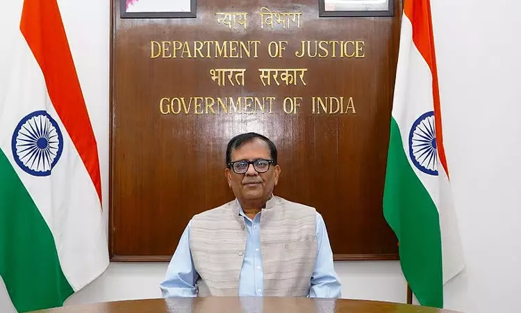 மத்திய தகவல் ஆணையராக முன்னாள் சட்டத்துறை செயலர் ராஜ்குமார் கோயல் நியமனம் மத்திய தகவல் ஆணையராக முன்னாள் சட்டத்துறை செயலர் ராஜ்குமார் கோயல் நியமனம்