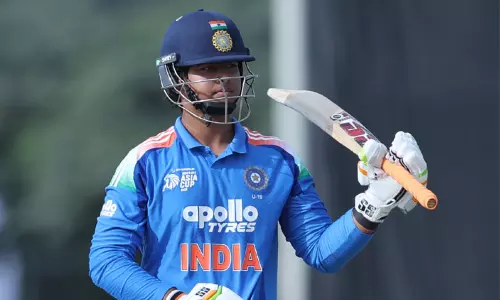 இளையோர் ஆசிய கோப்பை: 14 சிக்சர் விளாசி இந்திய வீரர் சூர்யவன்ஷி புதிய சாதனை இளையோர் ஆசிய கோப்பை: 14 சிக்சர் விளாசி இந்திய வீரர் சூர்யவன்ஷி புதிய சாதனை