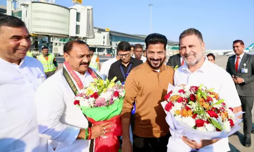 மெஸ்ஸியை காண ஐதராபாத் சென்றடைந்த ராகுல் காந்தி மெஸ்ஸியை காண ஐதராபாத் சென்றடைந்த ராகுல் காந்தி