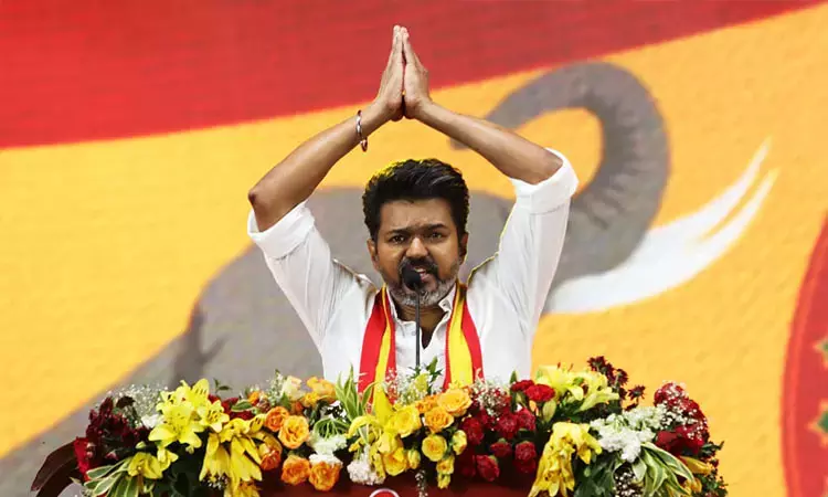 த.வெ.க. திருச்செங்கோடு வேட்பாளர் இன்று அறிமுகம்... ... இன்றைய முக்கிய செய்திகள்.. சில வரிகளில்.. 14-12-2025 த.வெ.க. திருச்செங்கோடு வேட்பாளர் இன்று அறிமுகம்... ... இன்றைய முக்கிய செய்திகள்.. சில வரிகளில்.. 14-12-2025