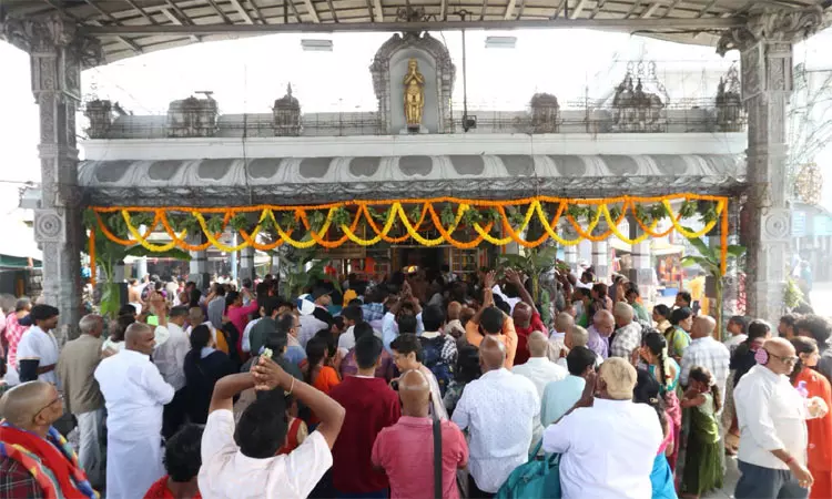 திருப்பதி ஸ்ரீபேடி ஆஞ்சநேய ஸ்வாமிக்கு சிறப்பு அபிஷேகம்: திரளான பக்தர்கள் தரிசனம் திருப்பதி ஸ்ரீபேடி ஆஞ்சநேய ஸ்வாமிக்கு சிறப்பு அபிஷேகம்: திரளான பக்தர்கள் தரிசனம்