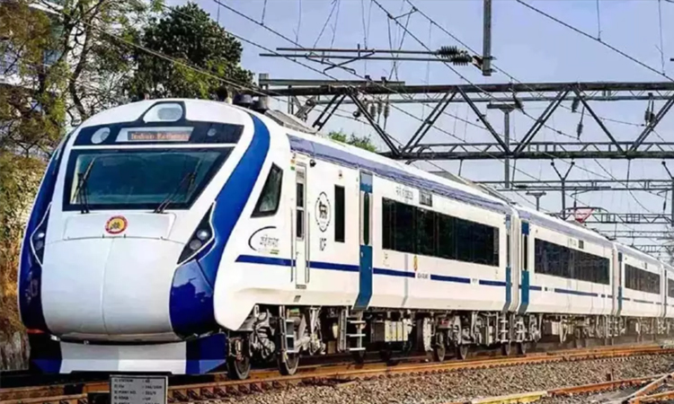 நெல்லை சென்ற வந்தே பாரத் ரெயில் மீது சரமாரி கற்கள் வீச்சு