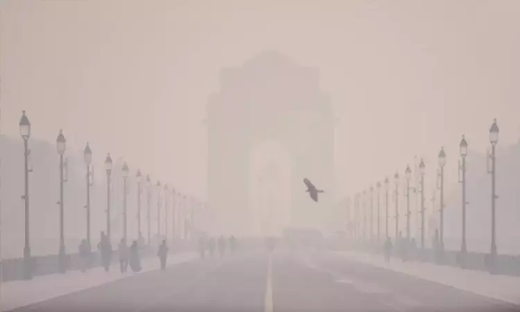 டெல்லியில் மிக மோசமான நிலையில் காற்றின் தரம்.. பள்ளிகள் ஆன்லைன் வகுப்புக்கு மாற்றம் டெல்லியில் மிக மோசமான நிலையில் காற்றின் தரம்.. பள்ளிகள் ஆன்லைன் வகுப்புக்கு மாற்றம்