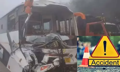 அரியானா: கடும் பனிமூட்டத்தால் அடுத்தடுத்து மோதிய பஸ்கள் - பலர் காயம் அரியானா: கடும் பனிமூட்டத்தால் அடுத்தடுத்து மோதிய பஸ்கள் - பலர் காயம்