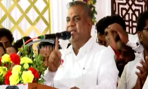 தவெகவிற்கு மட்டுமே தானாக கூட்டம் கூடும்: பிற கட்சிகள் பணம் கொடுத்து கூட்டுகிறார்கள்: புஸ்சி ஆனந்த் தவெகவிற்கு மட்டுமே தானாக கூட்டம் கூடும்: பிற கட்சிகள் பணம் கொடுத்து கூட்டுகிறார்கள்: புஸ்சி ஆனந்த்