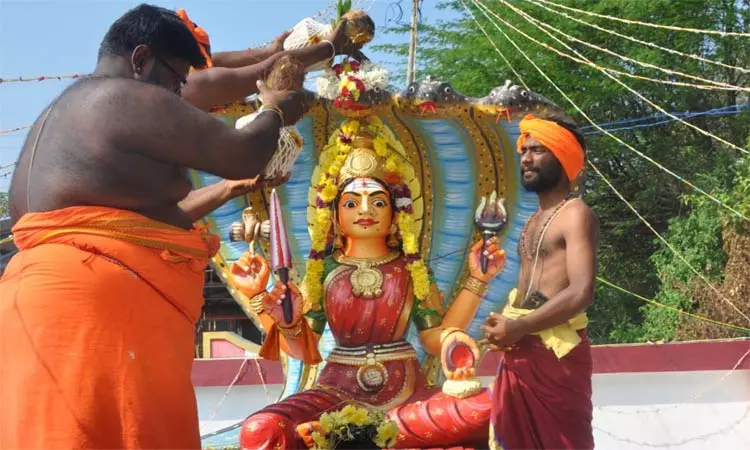 திருத்தணி அருகே நாகாலம்மன் கோவில் கும்பாபிஷேகம் திருத்தணி அருகே நாகாலம்மன் கோவில் கும்பாபிஷேகம்