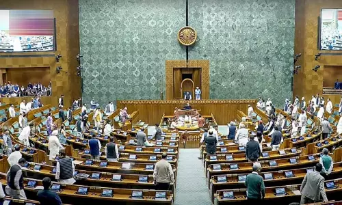 நாடாளுமன்றத்தில் பாஜக எம்.பி.க்கள் அமளி - இரு அவைகளும் ஒத்திவைப்பு