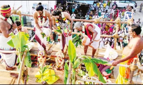 மூலனூர் மகா மாரியம்மன் கோவில் கும்பாபிஷேகம் மூலனூர் மகா மாரியம்மன் கோவில் கும்பாபிஷேகம்