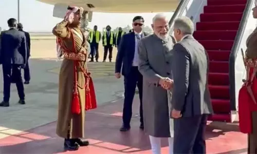 ஜோர்டான் சென்றடைந்தார் பிரதமர் மோடி ஜோர்டான் சென்றடைந்தார் பிரதமர் மோடி