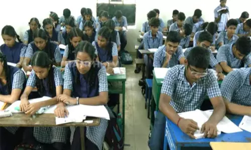 பள்ளி மாணவர்களுக்கு 9 நாட்கள் அரையாண்டு விடுமுறை - தமிழக பள்ளிக்கல்வித்துறை அறிவிப்பு பள்ளி மாணவர்களுக்கு 9 நாட்கள் அரையாண்டு விடுமுறை - தமிழக பள்ளிக்கல்வித்துறை அறிவிப்பு