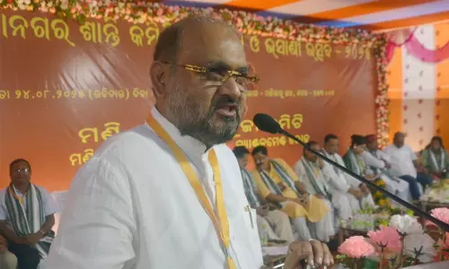 ராகுல் காந்தி குறித்து சோனியாவிடம் புகார் அளித்த காங்கிரஸ் முன்னாள் எம்எல்ஏ கட்சியில் இருந்து நீக்கம் ராகுல் காந்தி குறித்து சோனியாவிடம் புகார் அளித்த காங்கிரஸ் முன்னாள் எம்எல்ஏ கட்சியில் இருந்து நீக்கம்