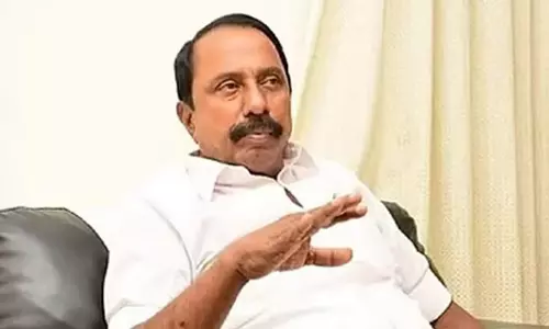 தவெக பொதுக்கூட்டம்-விதிகளை பின்பற்றி மக்கள் ஒத்துழைப்பு கொடுக்க வேண்டும்: செங்கோட்டையன் தவெக பொதுக்கூட்டம்-விதிகளை பின்பற்றி மக்கள் ஒத்துழைப்பு கொடுக்க வேண்டும்: செங்கோட்டையன்