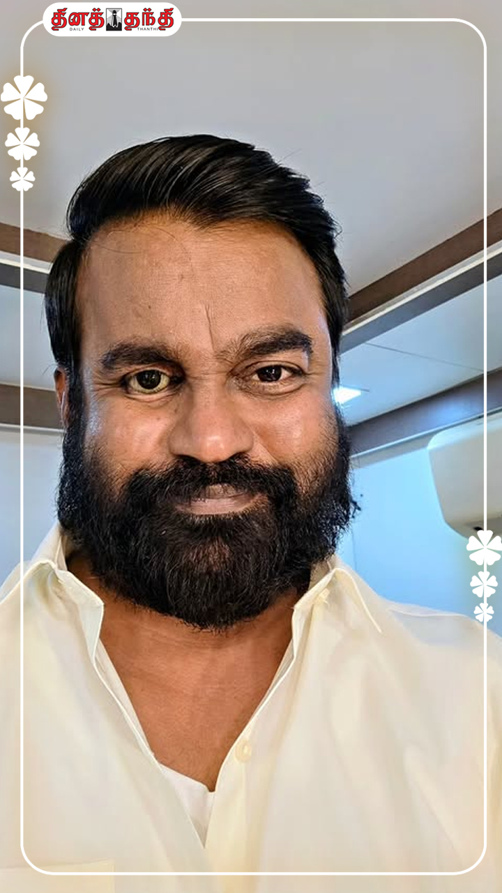 இயக்குநர் செல்வராகவனின் மனைவி விவாகரத்து கோருகிறாரா?