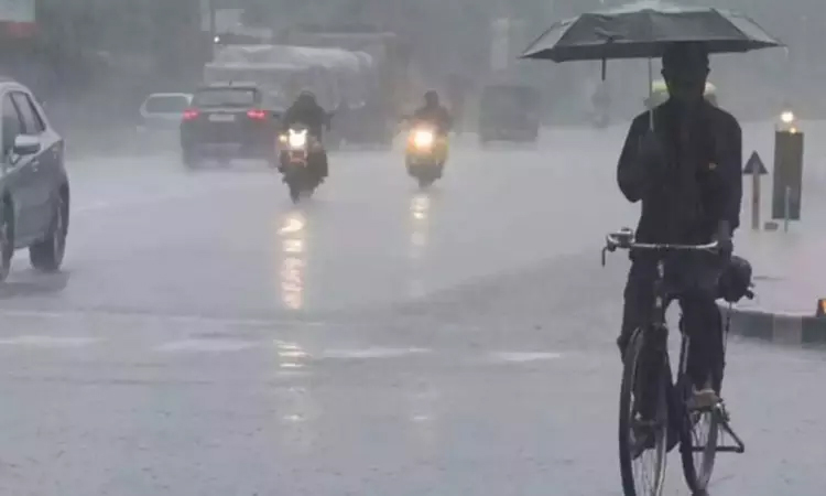 மதியம் 1 மணி வரை 15 மாவட்டங்களில் மழைக்கு வாய்ப்பு